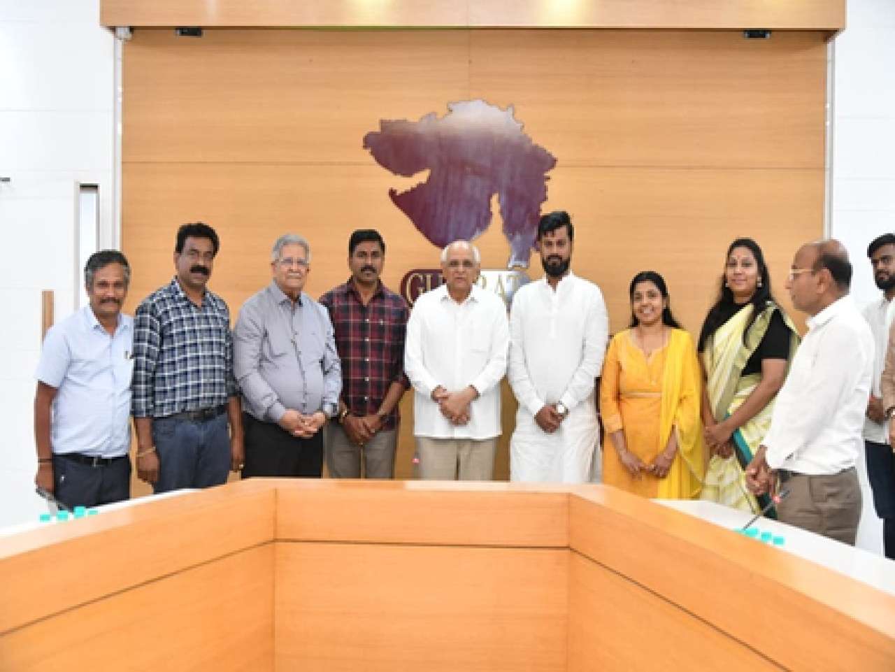 கேரளா பாஜக பிரதிநிதிகள் குஜராத்தில் சந்திப்பு