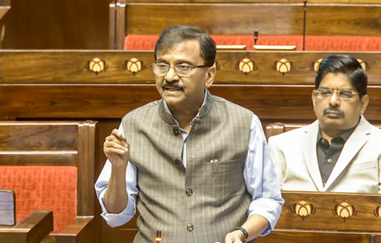 ஈரானில் விமான தாக்குதலால் பரவிய விஷவாயு, கறுப்பு மழை ஆபத்தாக இருக்கலாம்: சந்திரா ராவுத்