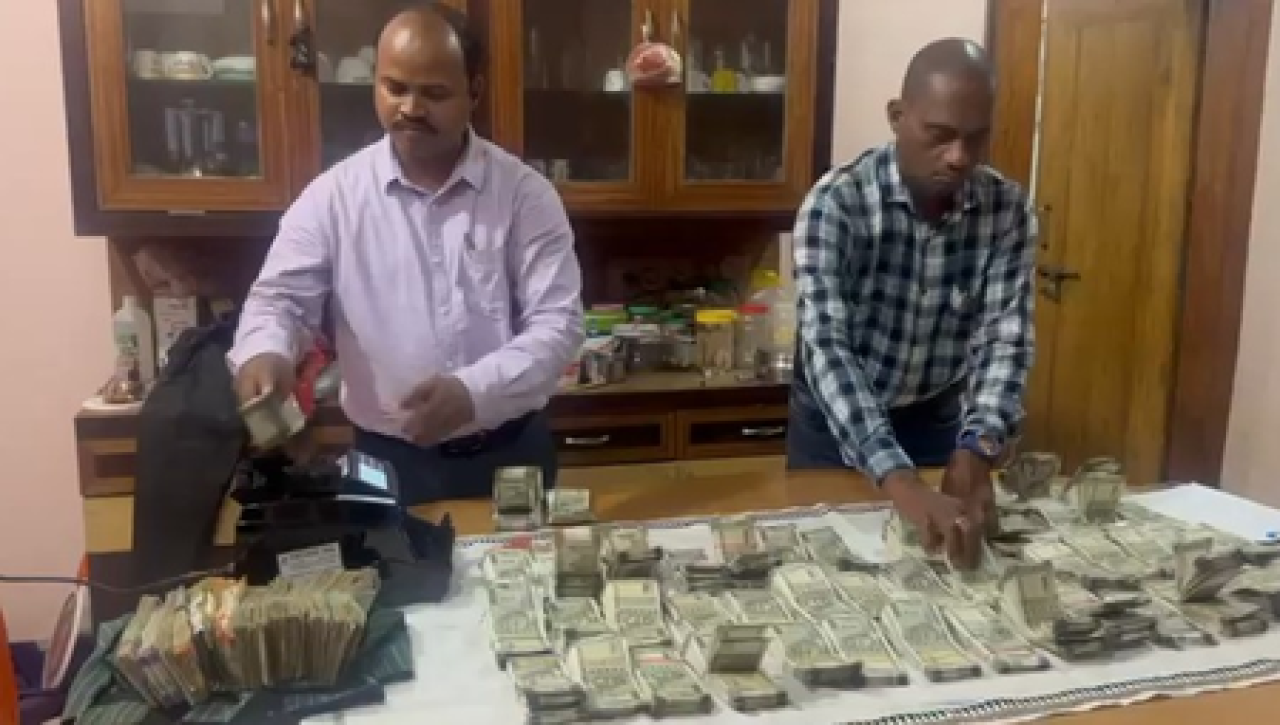 ஒடிசாவில் விசிலன்ஸ் நடவடிக்கை, ஊழல் குற்றவாளி கைது