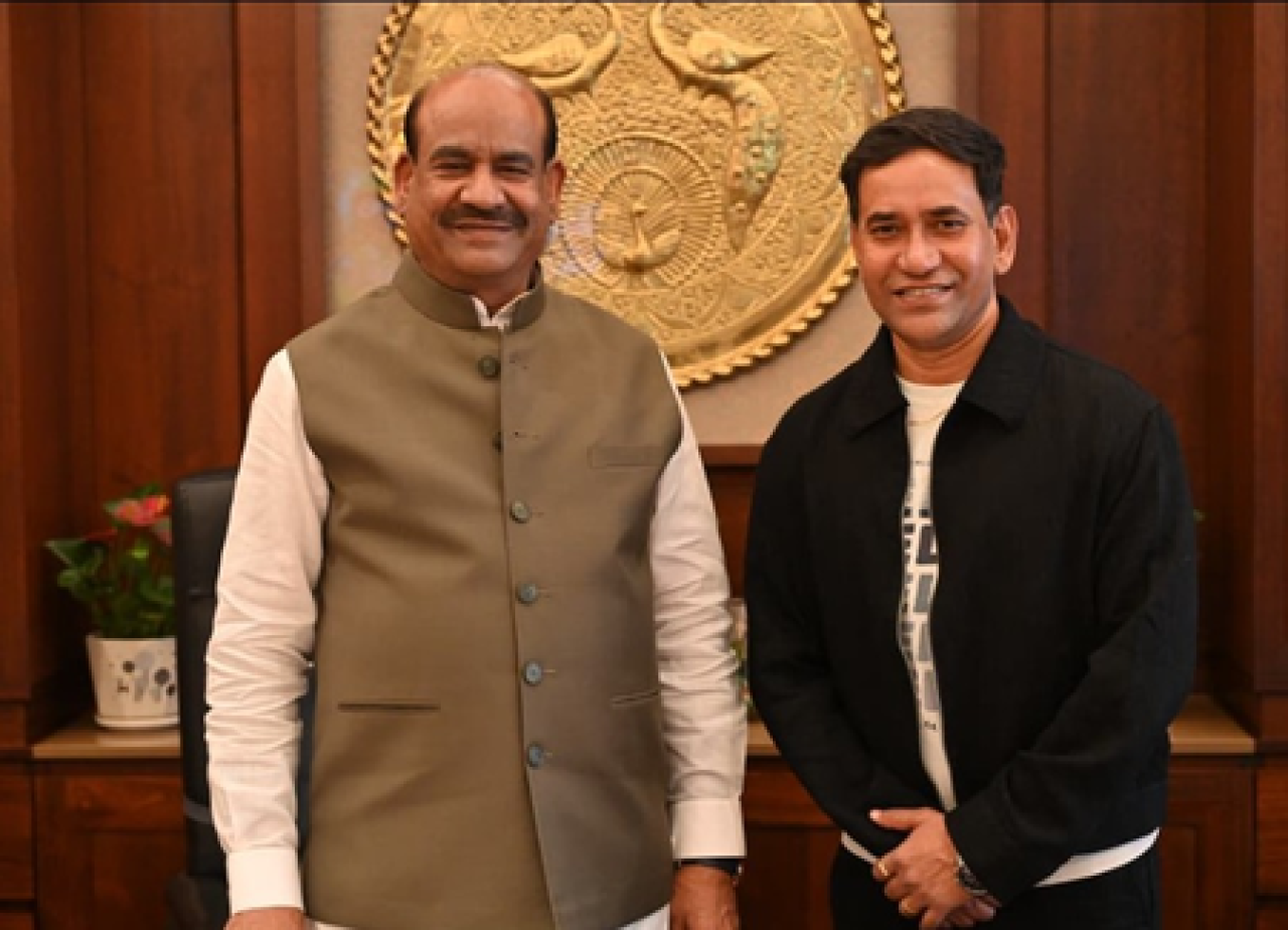 தினேஷ் லால் யாதவின் ஓம் பிர்லாவுடன் சந்திப்பு