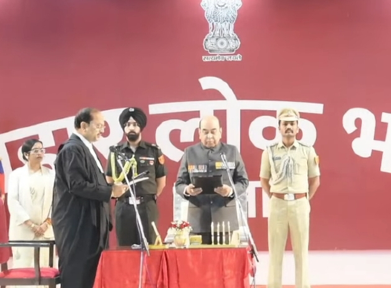 பீகாரின் புதிய ஆளுநர் சையத் அத்தா ஹசனேன் பதவியேற்பு
