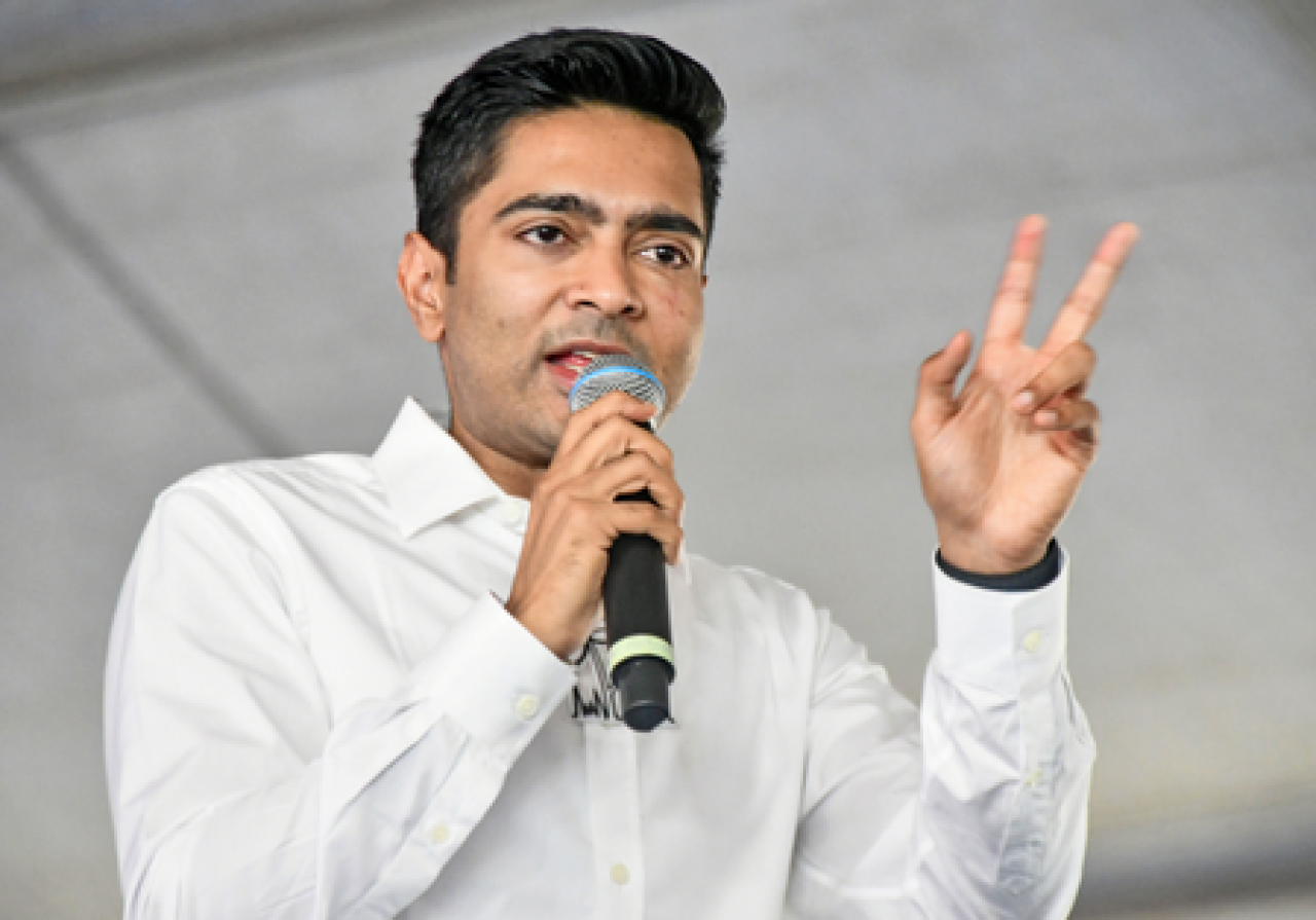 ஐ-பேக் நிறுவனத்தின் துணை நிறுவனர் வினேஷ் சந்தேல் கைது