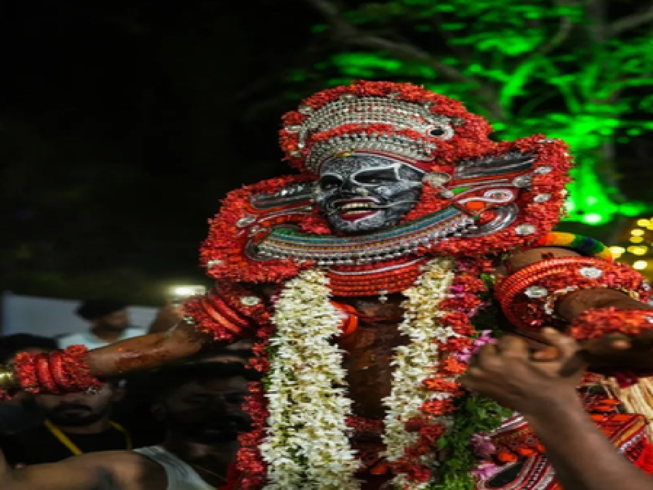 செட்டியென்சேரி மகேச்வர் கோவில்: சிவனை மனிதரின் அவதாரமாக வழிபடும் இடம்