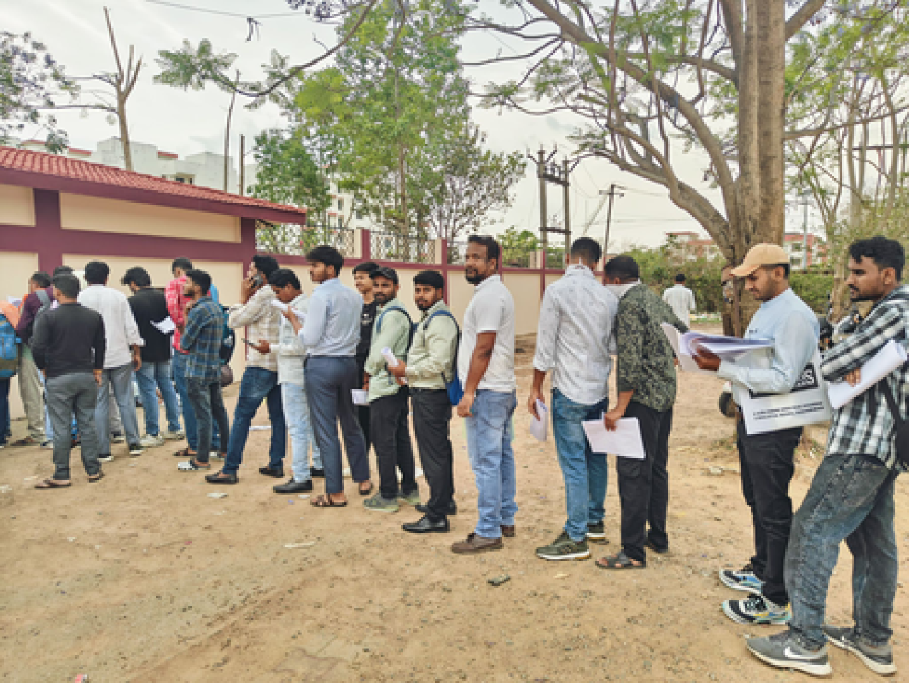 ஜார்கண்டில் தேர்வு ஆவணங்கள் கசிந்தது: 100 பேர் கைது