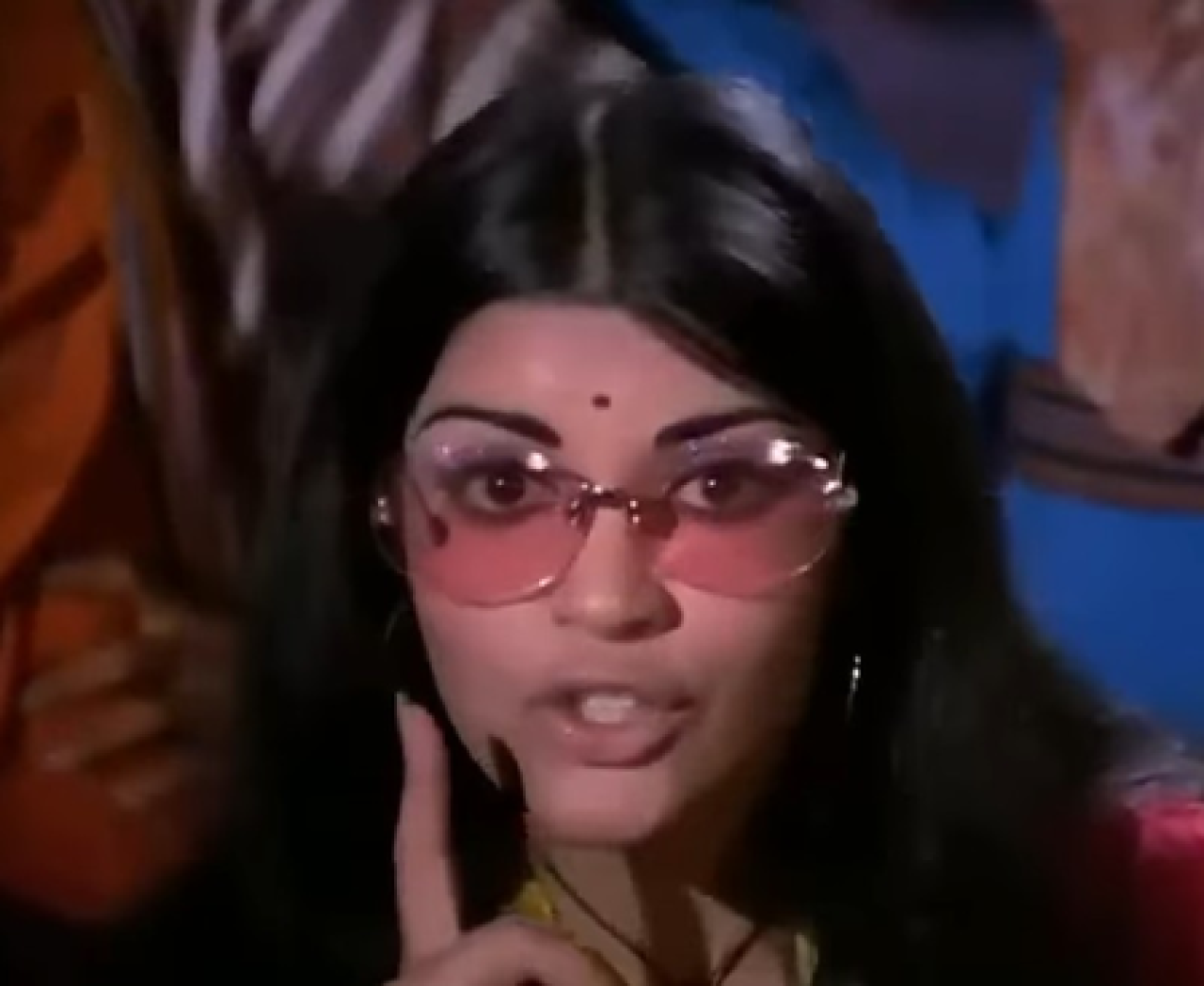 ஜீனத் அமான் ‘டம் மாரோ டம்’ பாடலின் கதை பகிர்ந்தார்