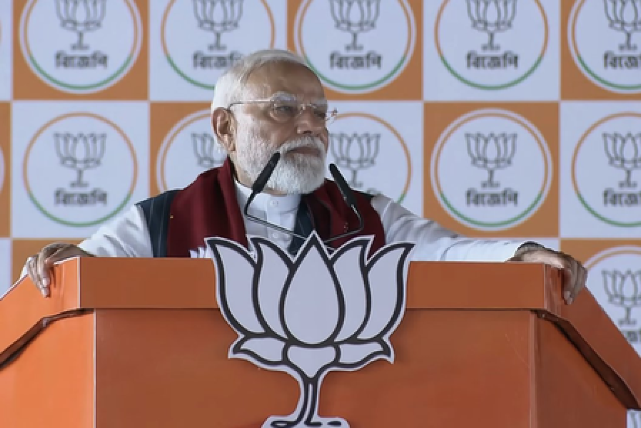 மேதினிபூரில் மோடியின் பேச்சு: திரணமூலத்தின் பெண்விரோத முகம் வெளிப்படுகிறது