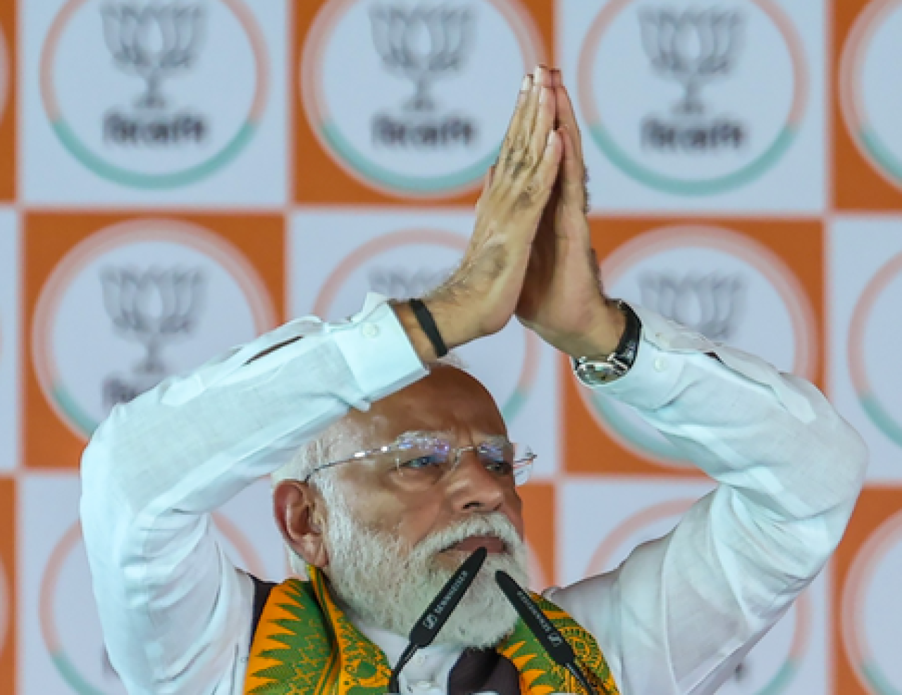 மோடி 14ஆம் தேதி உத்தரகண்ட் மற்றும் உத்தரப் பிரதேசம் விஜயம்