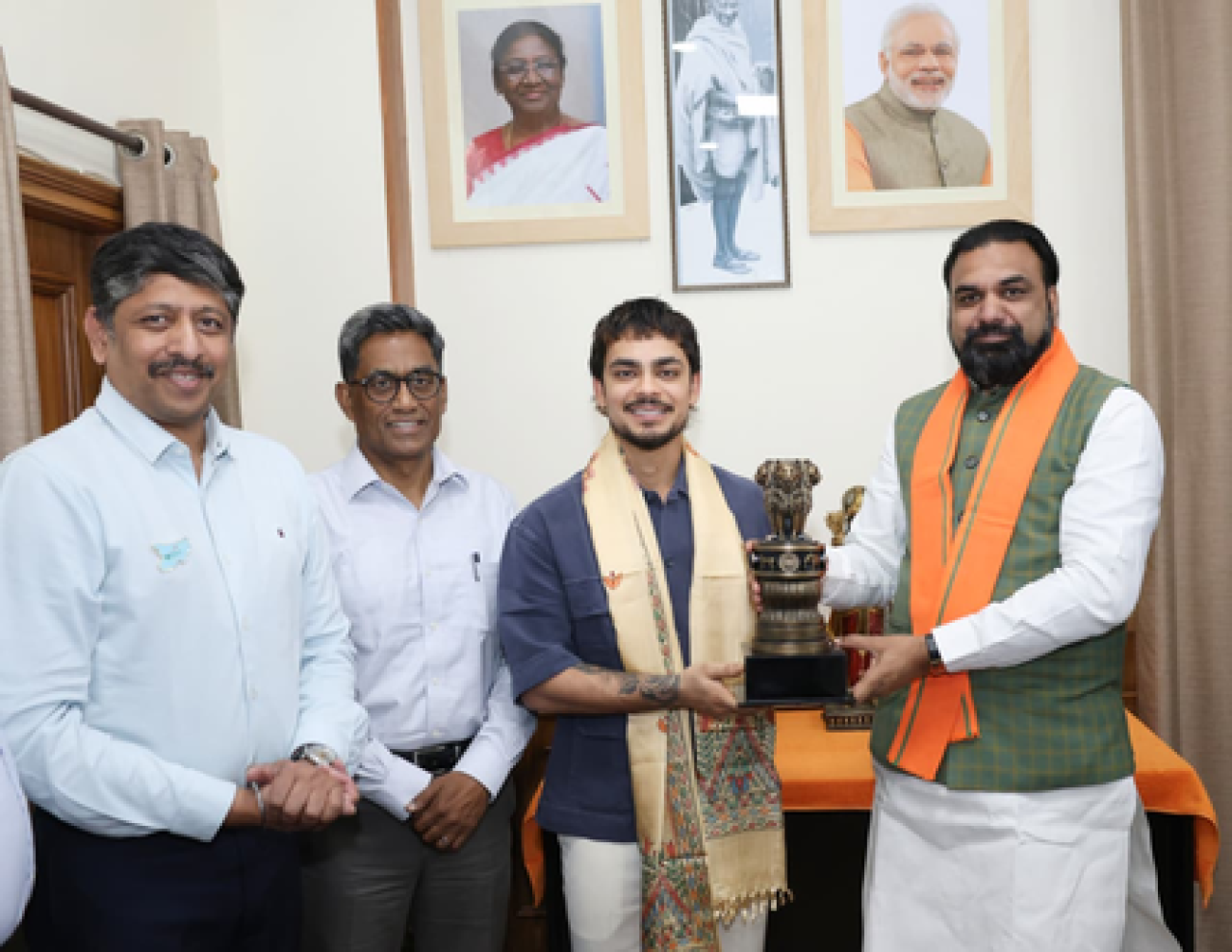 ஈசான் கிஷனுக்கு 1 கோடி ரூபாய் பரிசு: முதல்வர் சம்ராட் சௌதரியின் பாராட்டு