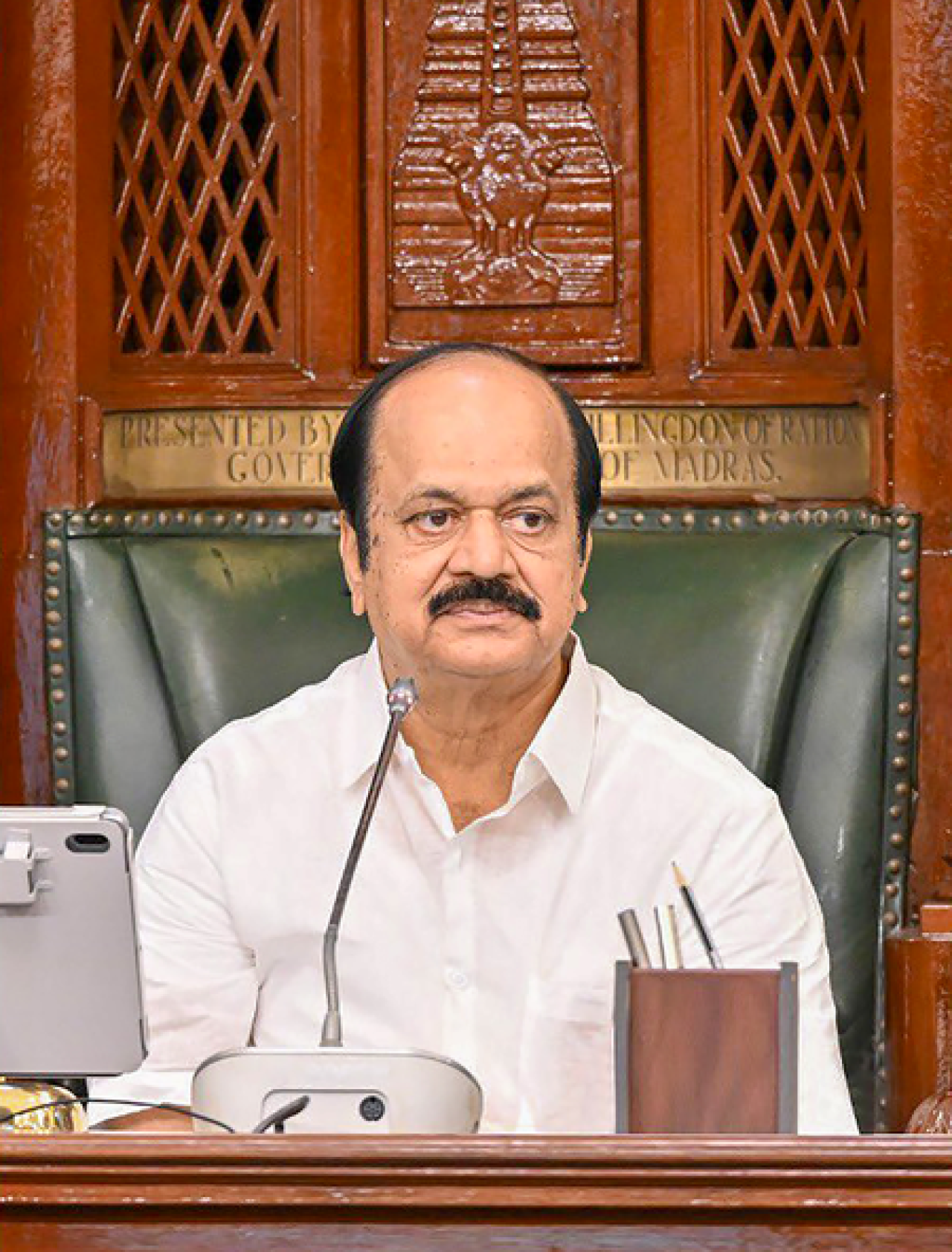 எஐஏடிஎம்கே கட்சியில் புதிய சிக்கல்: இஸாகி சுப்பையா ராஜினாமா