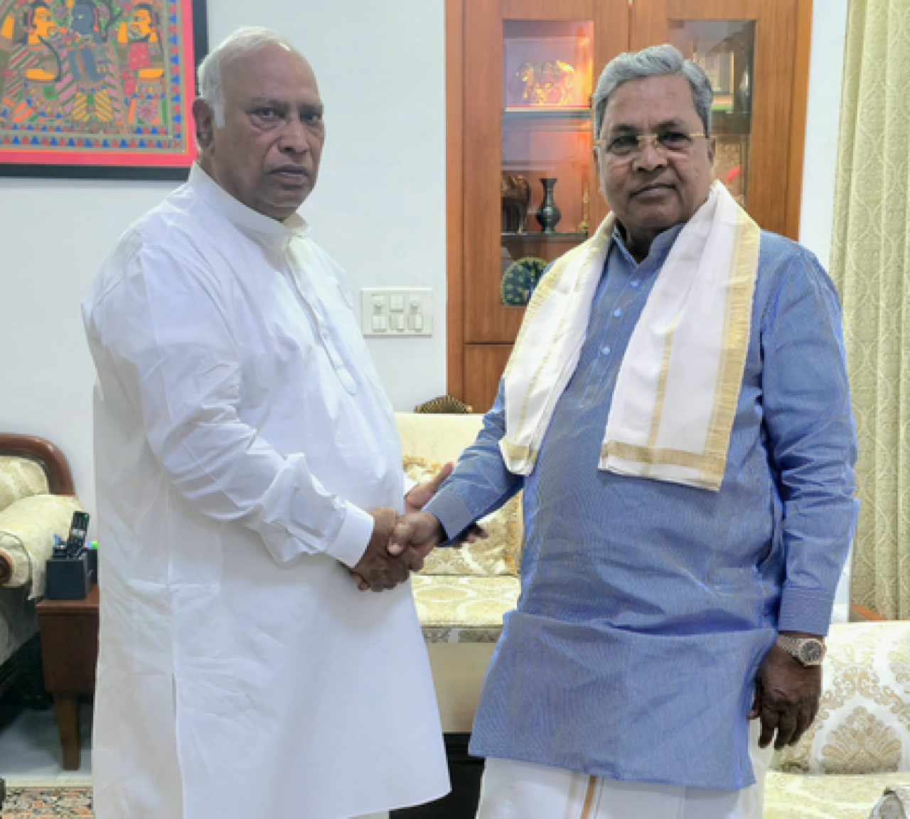 சித்தராமையாவின் ராஜினாமா: மல்லிகார்ஜுன் கெஹரின் பாராட்டுகள்