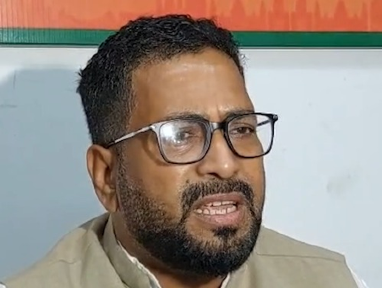 தேர்தல் ஆணையத்தின் புதிய எடுத்துக்காட்டு: பாஜக வேட்பாளர் சங்கர் கோஷ்