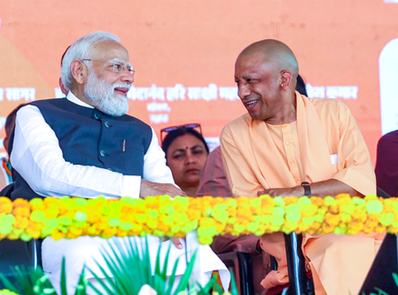 பிரதமராக 12 ஆண்டுகள் நிறைவானது: சிஎம் யோகி மோடியை வாழ்த்தினார்