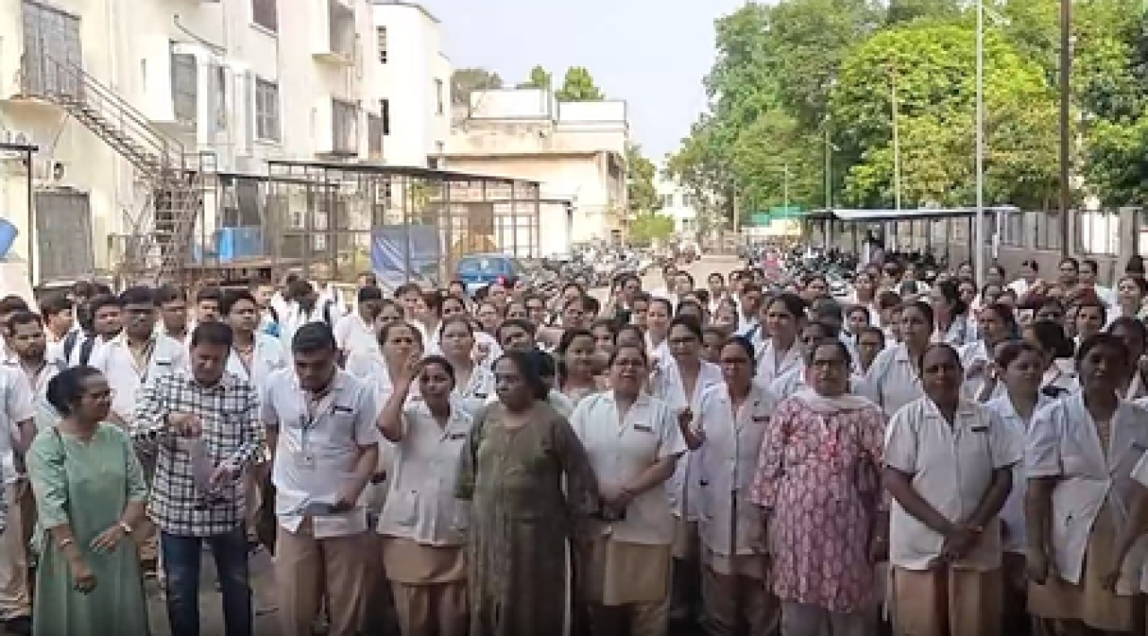 மகாராஷ்டிராவில் நர்சுகள் மாற்றத்துக்கு எதிரான போராட்டம்