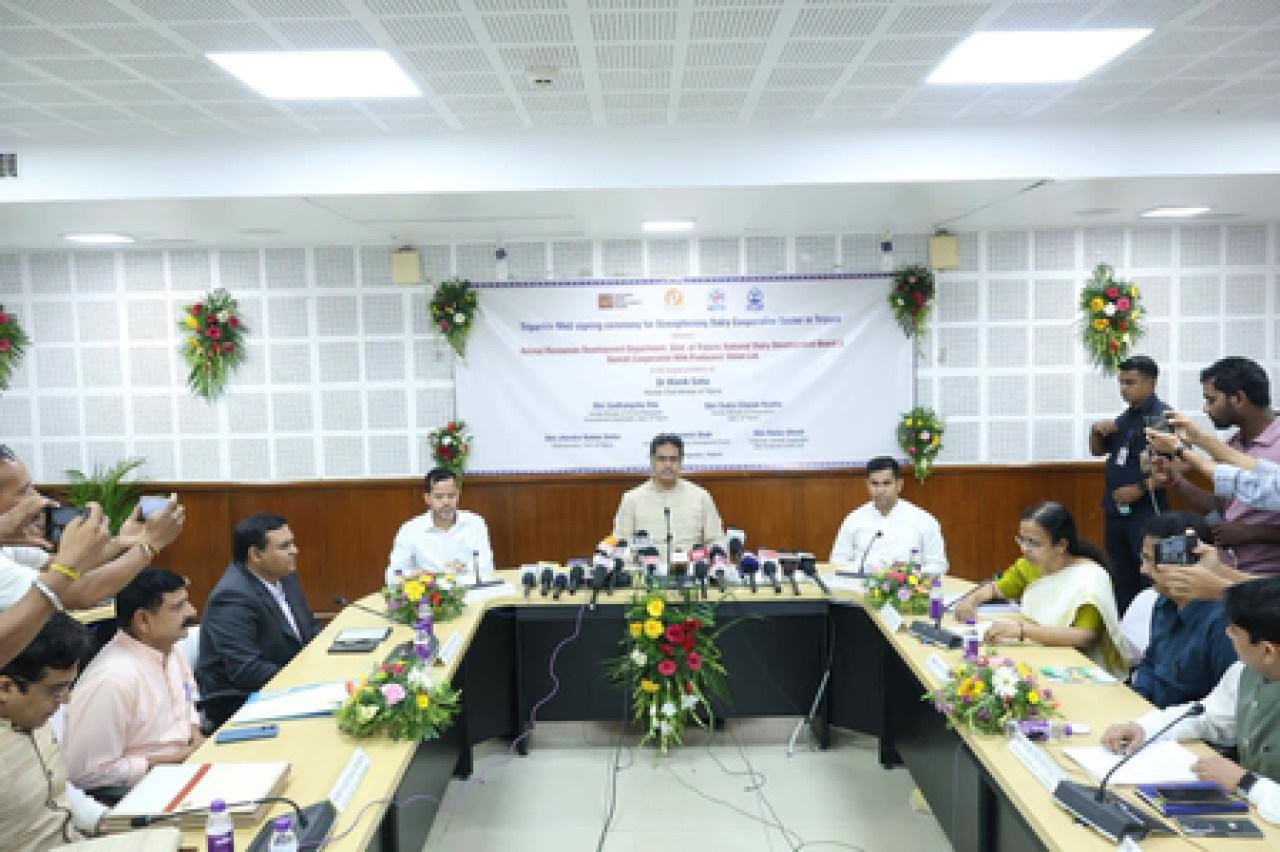 त्रिपुरा सरकार का दूध उत्पादन को बढ़ाने के लिए एनडीडीबी के साथ एमओयू पर हस्ताक्षर
