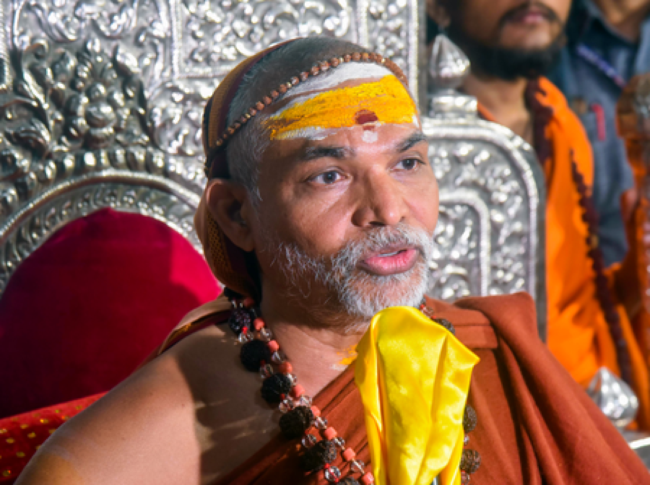 मुजफ्फरनगर में अविमुक्तेश्वरानंद की गोरक्षार्थ धर्म युद्ध यात्रा, गोमाता की सुरक्षा के लिए कानून बनाने की मांग