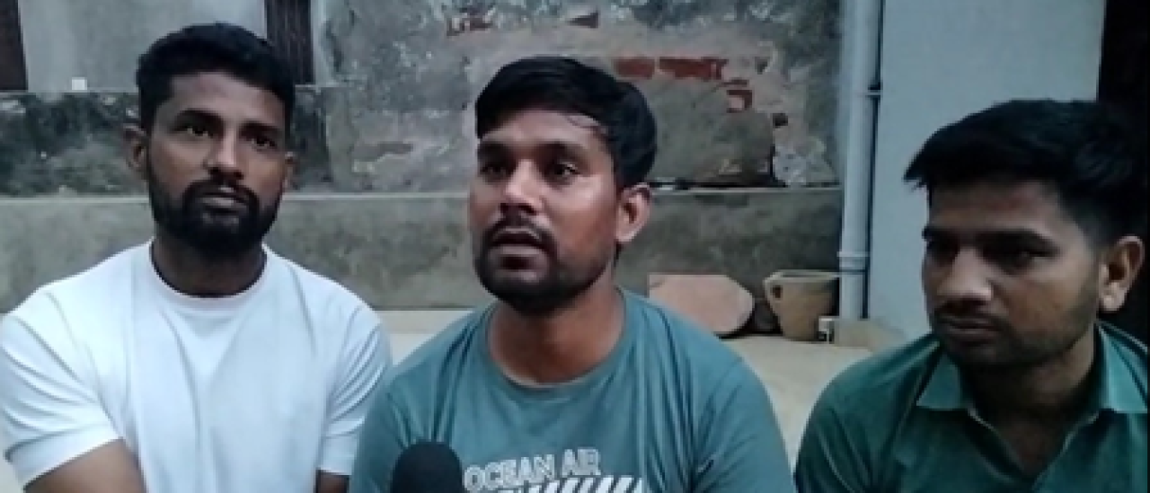 அசமில் விமான விபத்தில் வீரமரணம் அடைந்த குமாவத் உடல் கிராமத்திற்கு வருகை