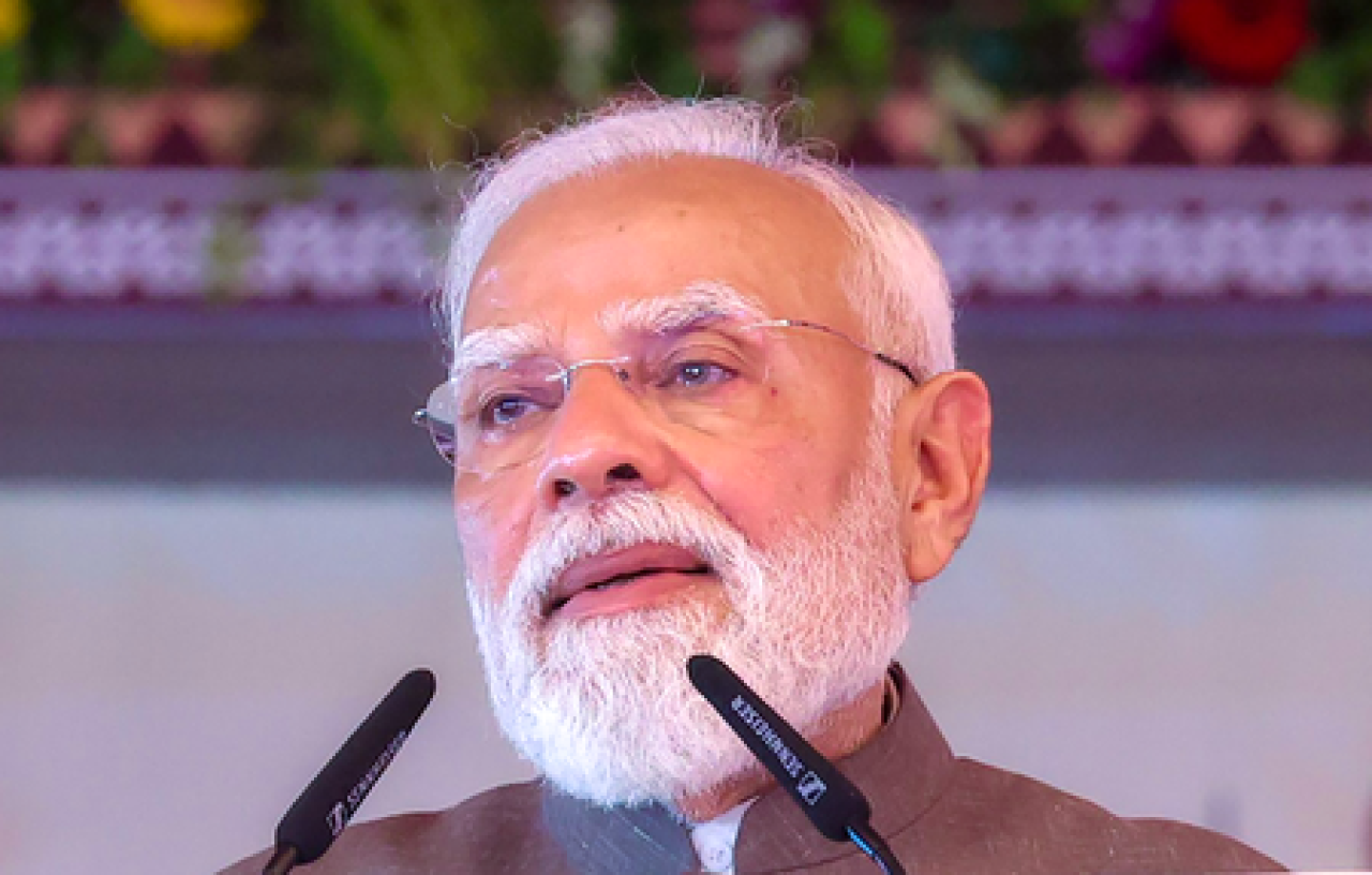 இந்திய ஜனதையின் சட்டம் கொல்லும் தினம்: பிரதமர் மோடியின் உறுதி  
META_DESCRIPTION: சட்டம் கொல்லும் தினத்தில் பிரதமர் மோடி, நீதியின்மை மற்றும் சுதந்திரம் குறித்து பேசினார்.