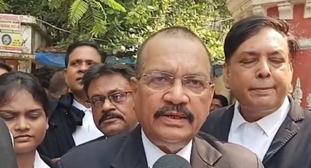 காண் சர் நீதிமன்றத்தில் இடைக்கால பாதுகாப்பு பெற்றார்