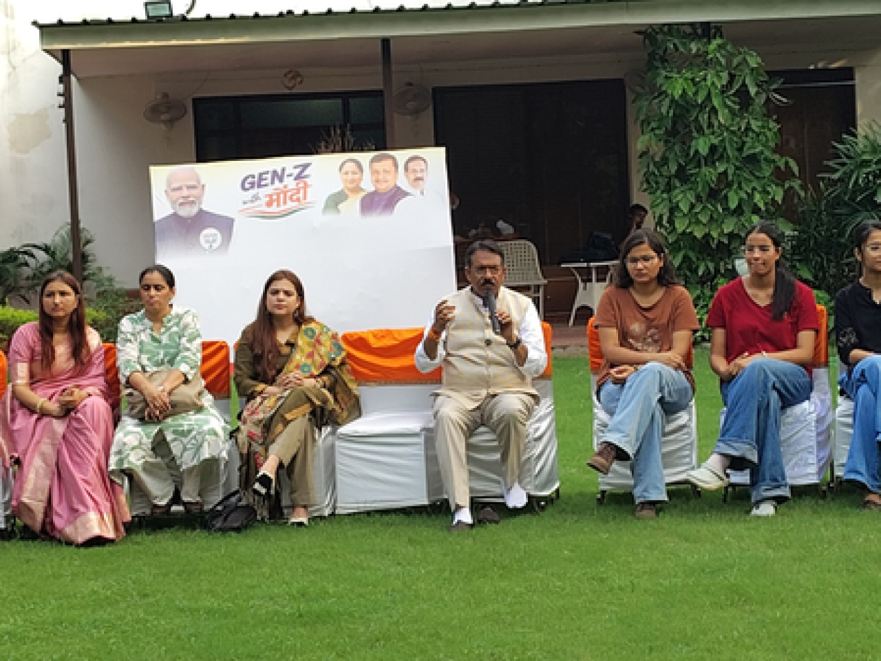 हर्ष मल्होत्रा ने दिल्ली भाजपा कार्यकर्ताओं को 6,450 स्थानों पर ‘मन की बात’ सुनने के लिए प्रेरित किया