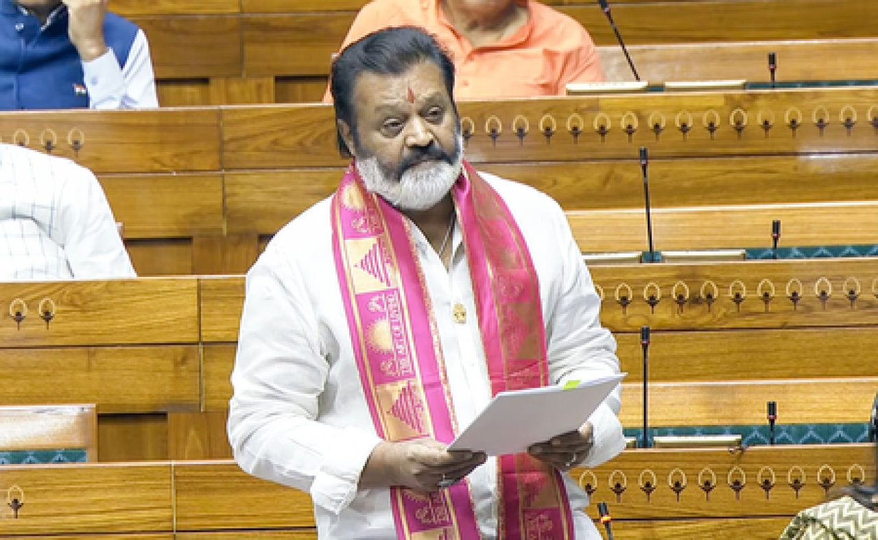 எதெனால் கலவையை 20 சதவீதத்திற்கு மேல் அதிகரிக்க அரசு இன்னும் முடிவு எடுக்கவில்லை: சுரேஷ் கோபி எதெனால் கலவையை 20 சதவீதத்திற்கு மேல் அதிகரிக்க அரசு இன்னும் முடிவு எடுக்கவில்லை: சுரேஷ் கோபி
