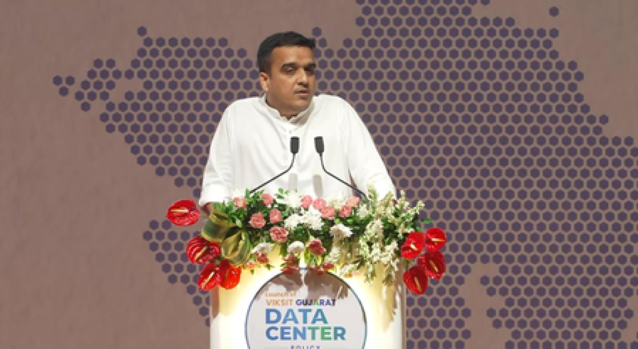 குஜராத்தில் புதிய தரவுத்தொகுப்பு கொள்கை: துணை முதல்வர் சங்கவியின் கருத்து