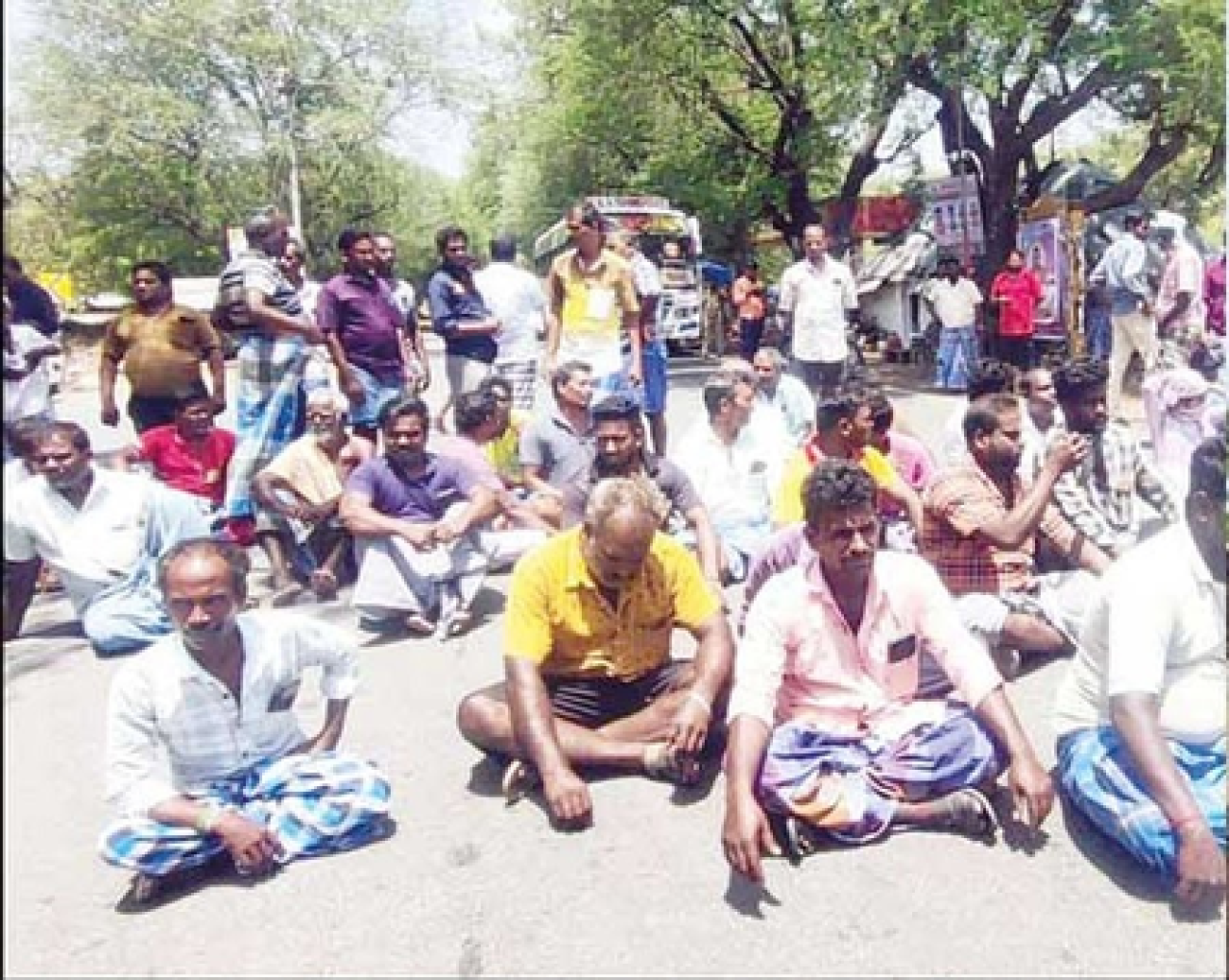 தமிழ்நாட்டில் அம்பேத்கர் சிலை விவாதம் வன்முறை நிலைமைக்கு மாறியது தமிழ்நாட்டில் அம்பேத்கர் சிலை விவாதம் வன்முறை நிலைமைக்கு மாறியது