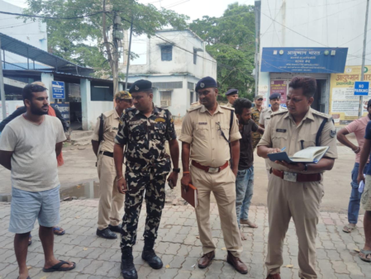 பிதா-மகன் கொலை: பீகாரில் வழி விவாதம் கொலைக்கு வழிவகுத்தது