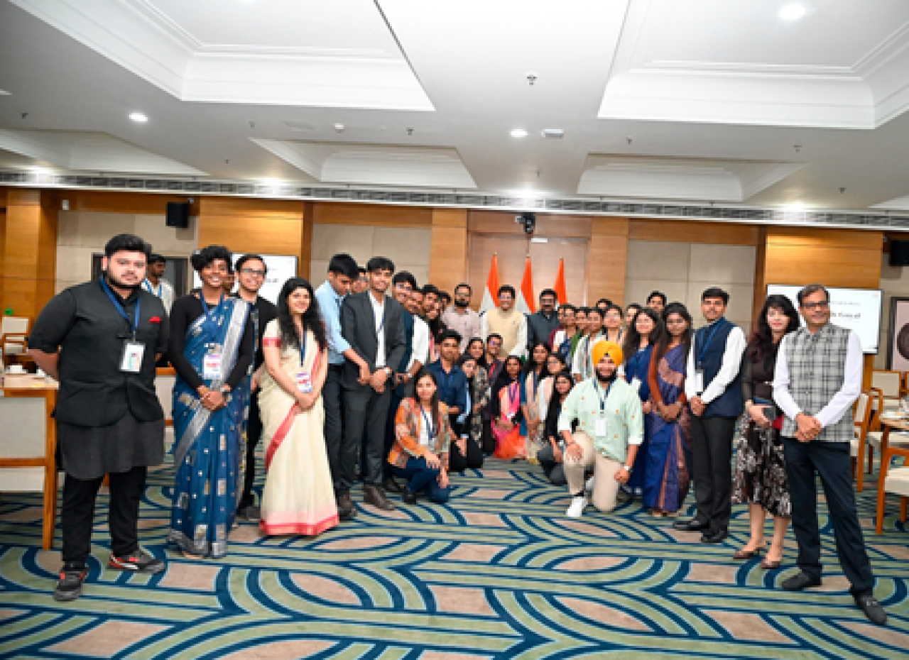 பியூஷ் கோயல் எம்பி லீட் Fellows-ஐ புதுமைகளை ஏற்றுக்கொள்ள மற்றும் வளர்ந்த இந்தியாவில் பங்களிக்க ஊக்குவித்தார்