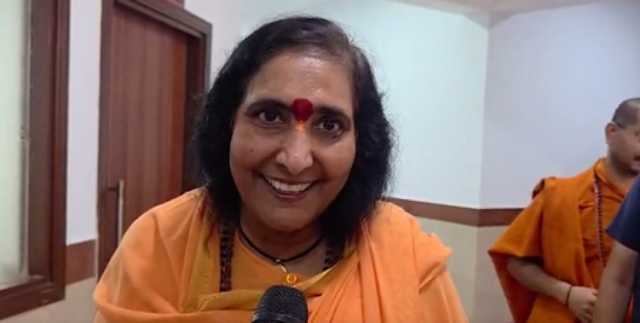 ‘उनका दिल कभी देश के लिए नहीं धड़का’, साध्वी ऋतंभरा ने सोनिया गांधी की आलोचना की