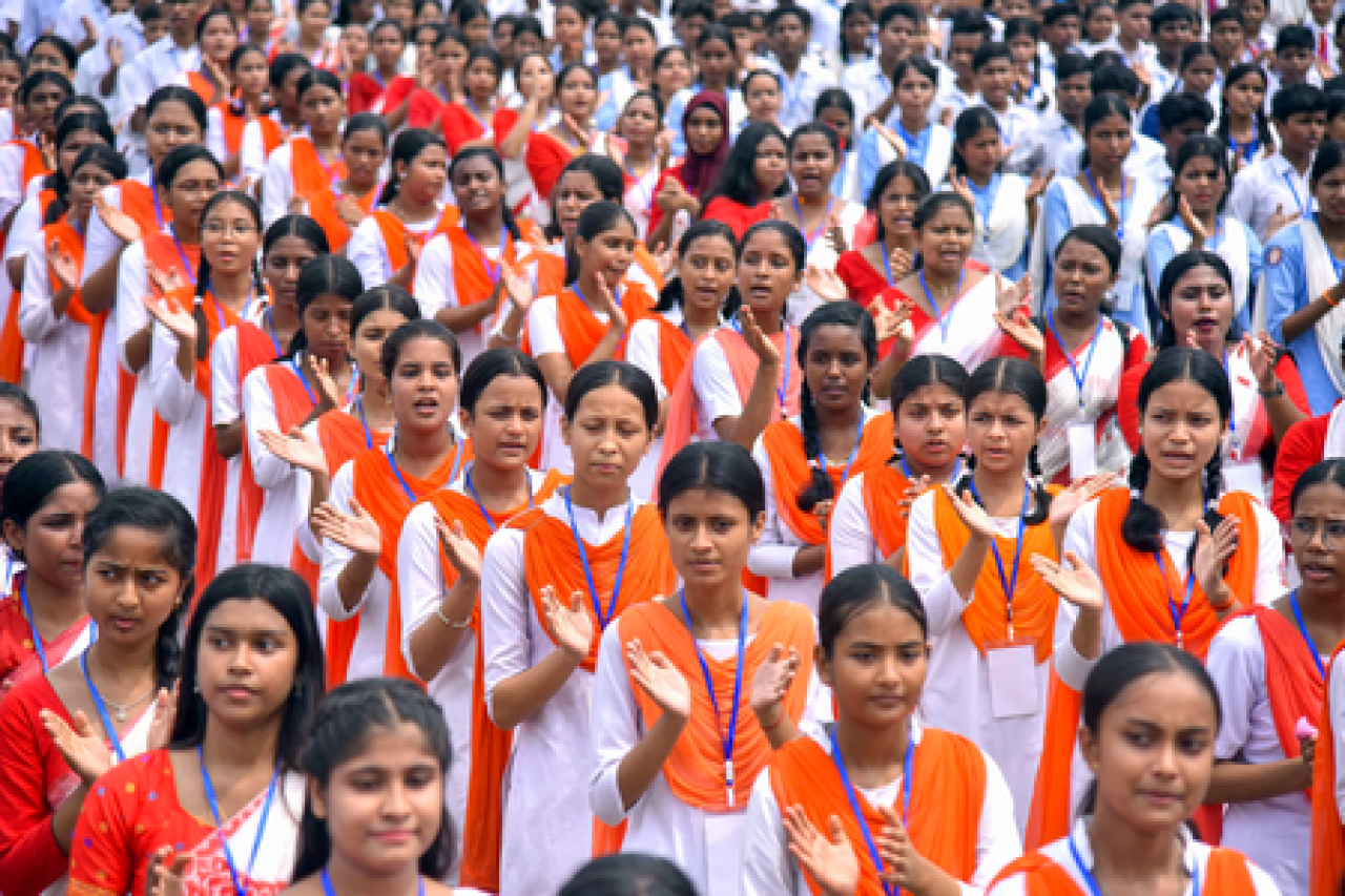 அசமில் புதிய பள்ளி மேலாண்மை குழுக்களை உருவாக்க உத்தி