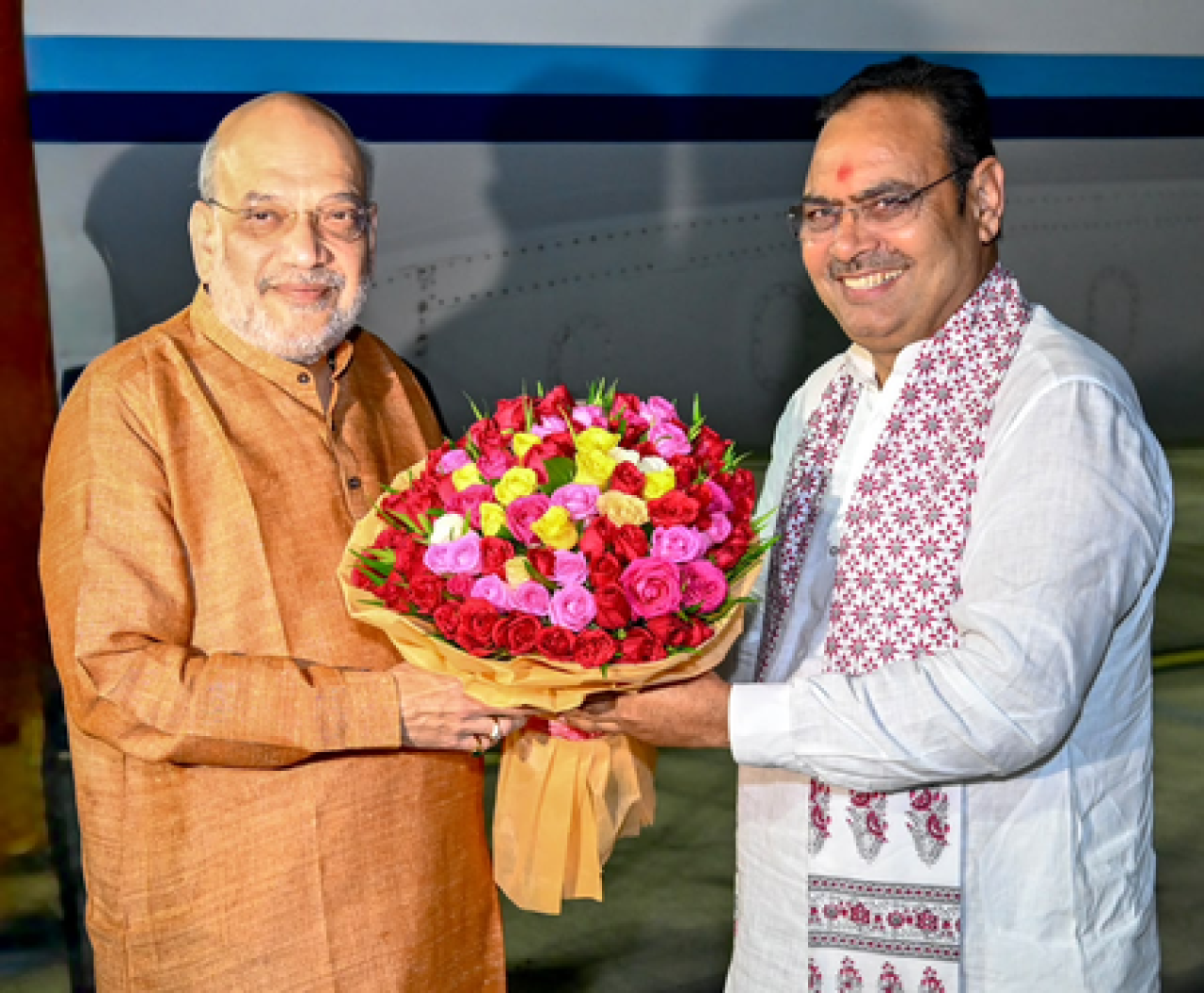 அமித் ஷா உதய்பூரில் வருகை, முதல்வர் பஜன்லால் ஷர்மா வரவேற்பு