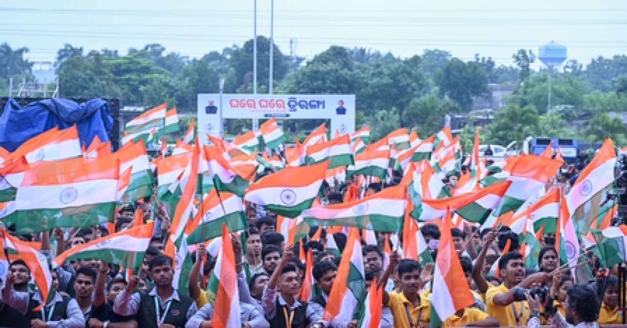 ஒடிசாவின் 4.5 கோடி மக்களுக்கு முதல்வர் மாஜியின் அழைப்பு, தேசிய கொடியை பெருமையுடன் பறக்கவிடுங்கள்