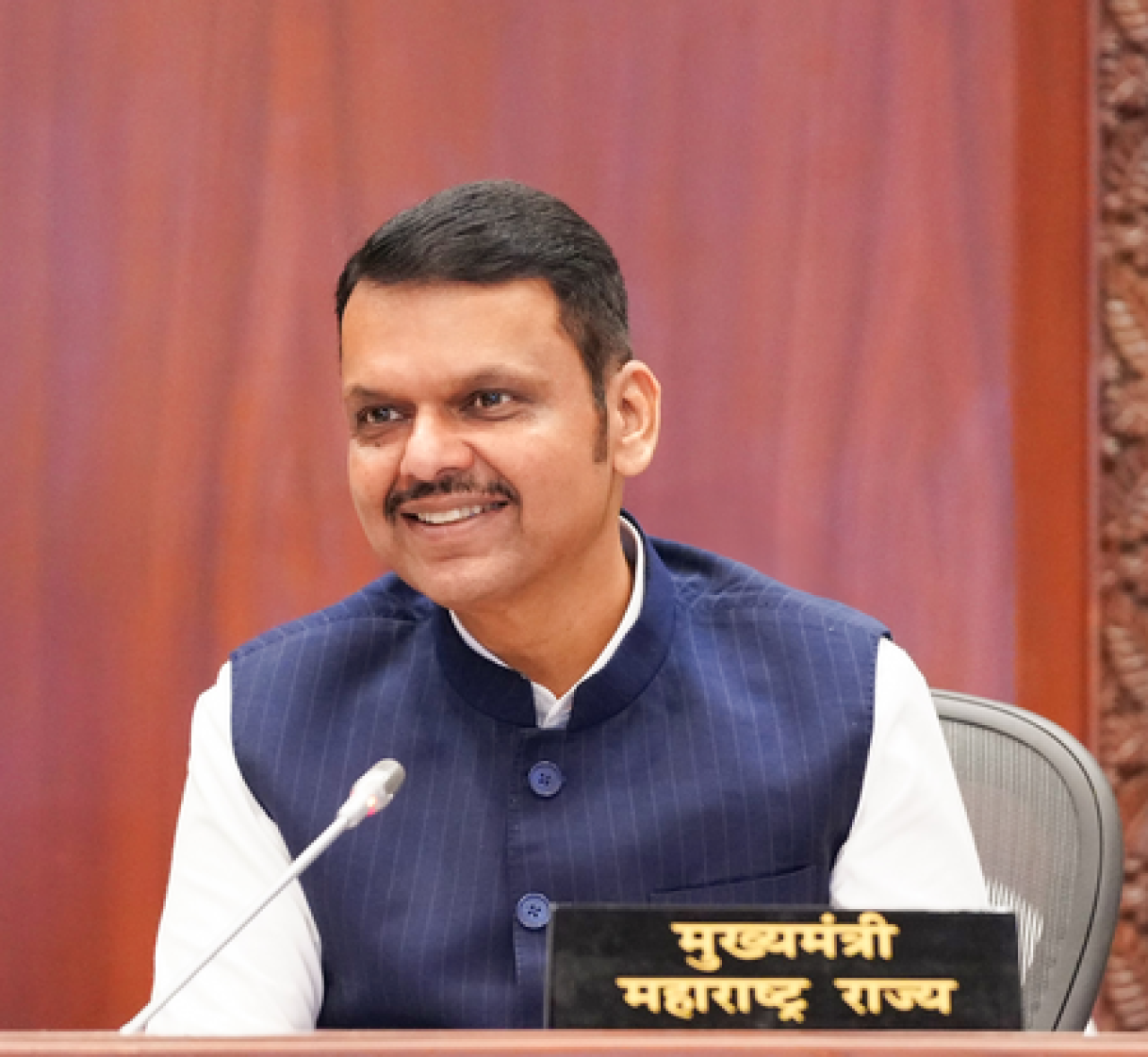 கணேஷ் மண்டலங்களுக்கு பிரசாதத்தின் தூய்மையை பேண வேண்டும்: முதல்வர் தேவேந்திர ஃபட்ணவீஸ்