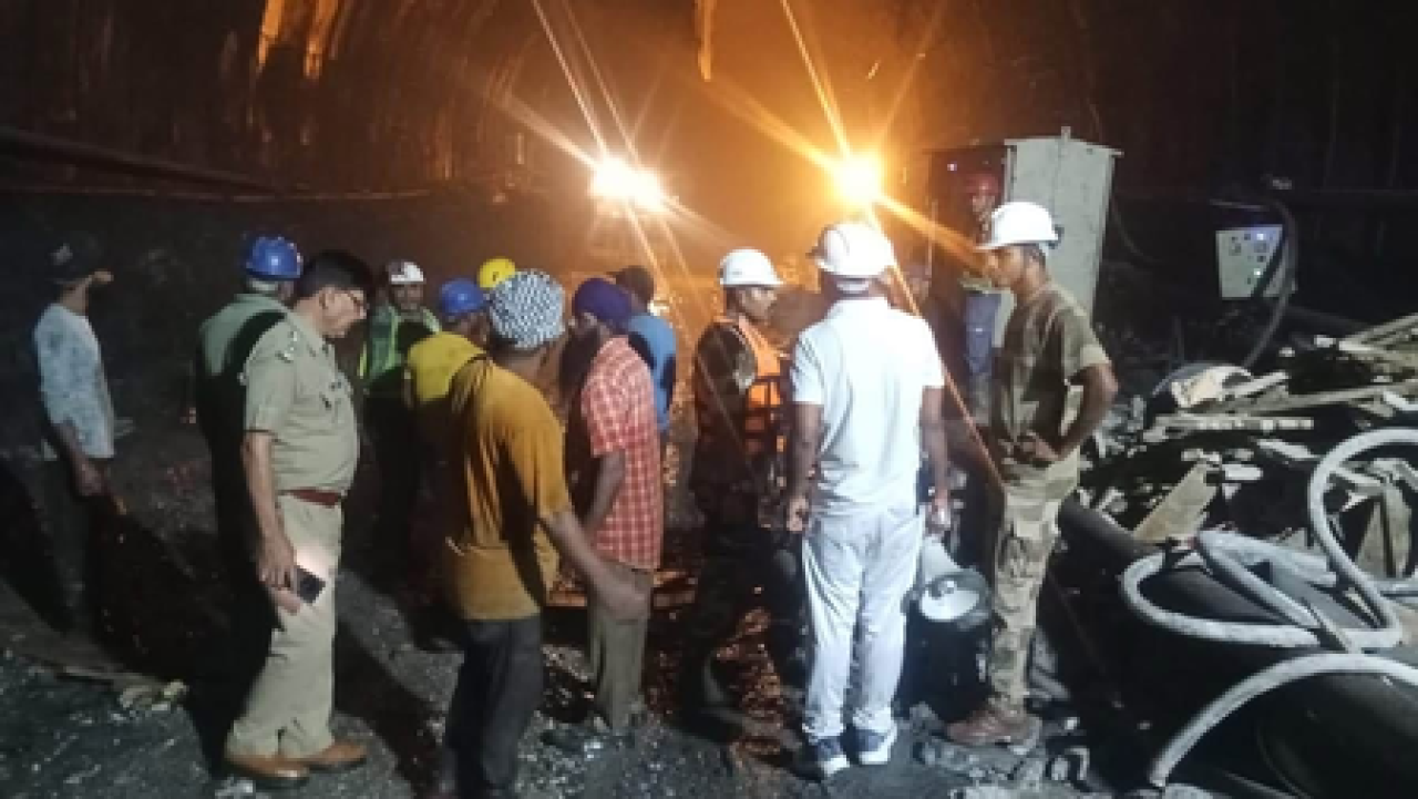 சாமோலி விபத்து: மீட்பு பணிகள் தொடர்கின்றன, 19 பேர் மீட்கப்பட்டனர்