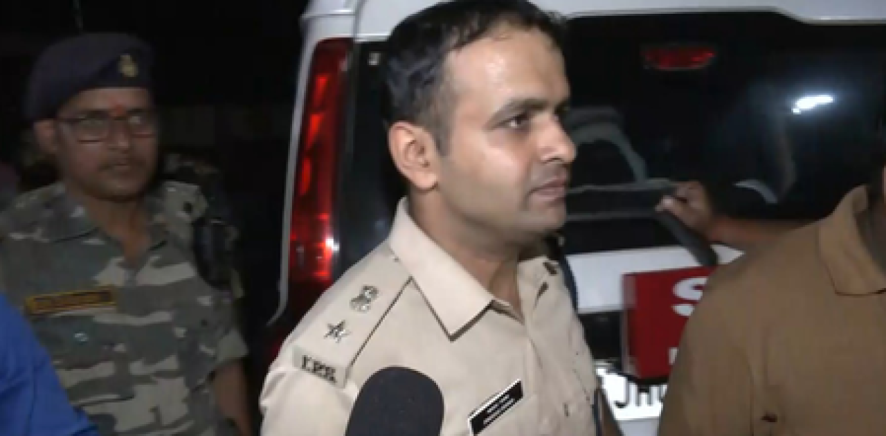 ராஞ்சியில் மாணவர்களை அகற்ற முயன்ற போலீசார்களுக்கு எதிர்ப்பு