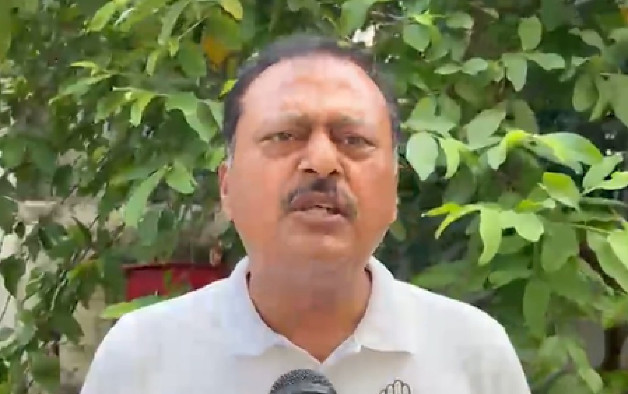 100 ஆண்டுகள் பழமையான கட்டிடம் சட்டவிரோதமா? காங்கிரஸ் கட்சியின் குற்றச்சாட்டு