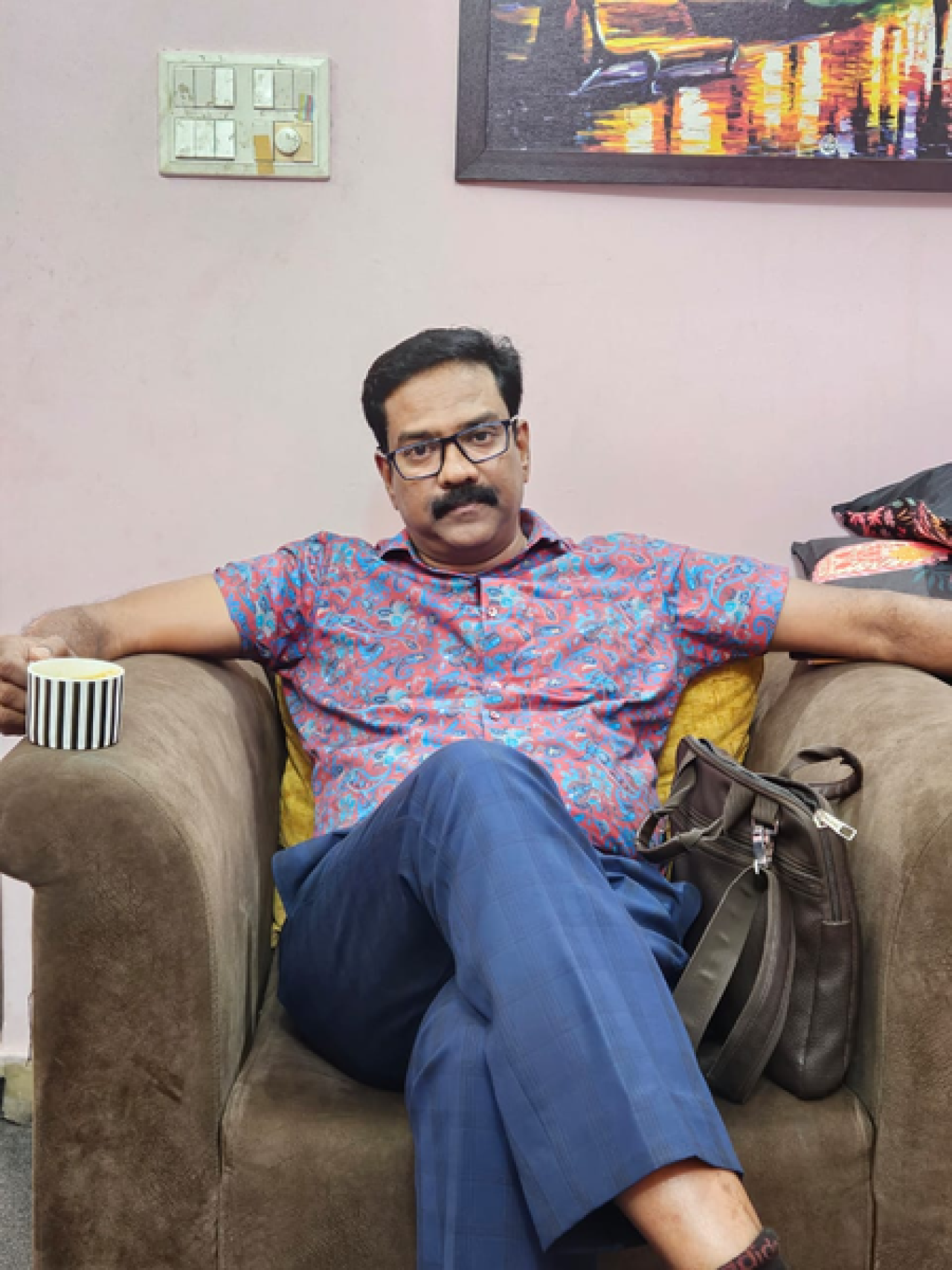 तेलंगाना: एसीबी ने एनआईएमएस अधिकारी के परिसरों पर तलाशी के दौरान 6.13 करोड़ रुपए की संपत्ति जब्त की
