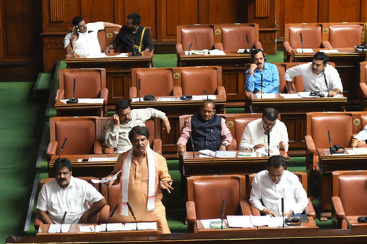 सूखे के बीच वित्त विभाग के पत्र को लेकर भाजपा ने कर्नाटक सरकार पर साधा निशाना