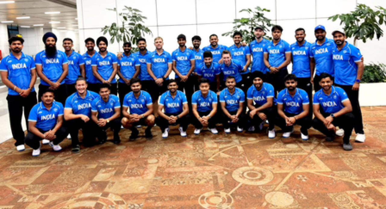 ஆசியன் விளையாட்டுகள்: இந்திய ஆண் ஹாக்கி அணி ஜப்பான் நோக்கி புறப்பட்டு, ‘தங்க’ பதக்கம் மோதல்
