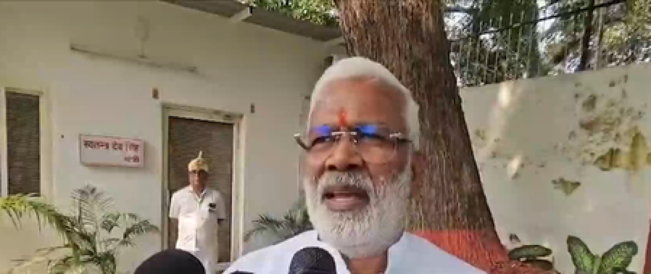 இந்தியா பாகிஸ்தான் அல்லது பங்களாதேஷ் ஆகாது: சுதந்திர தேவ் சிங்