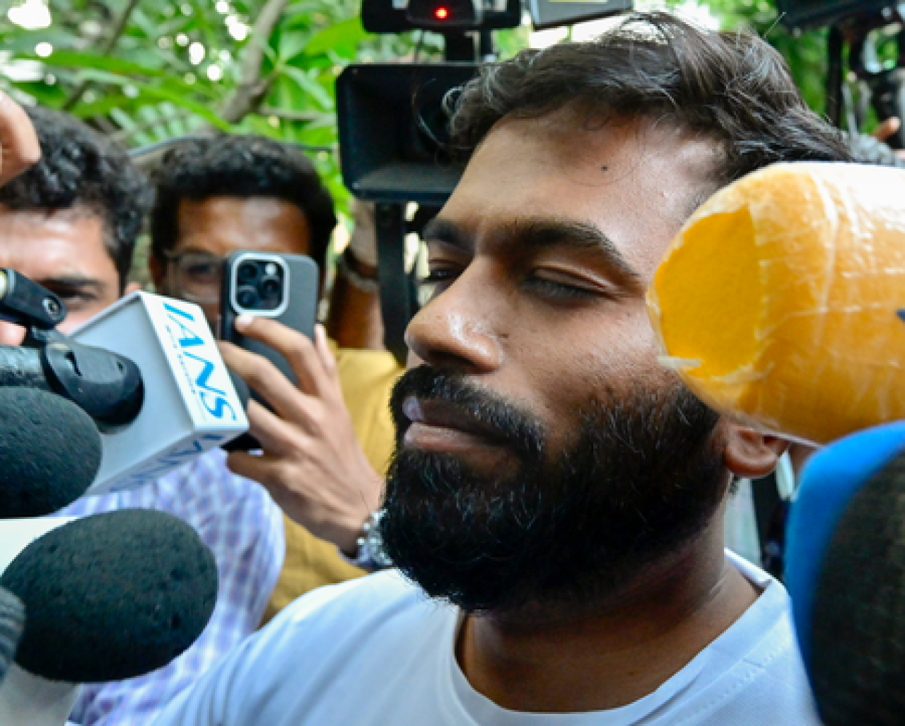 ‘காக்கிரோச் மக்கள் கட்சி’ தனது ‘லஹரா டோ திரங்கா’ இயக்கத்தை வெற்றியாக அறிவித்தது