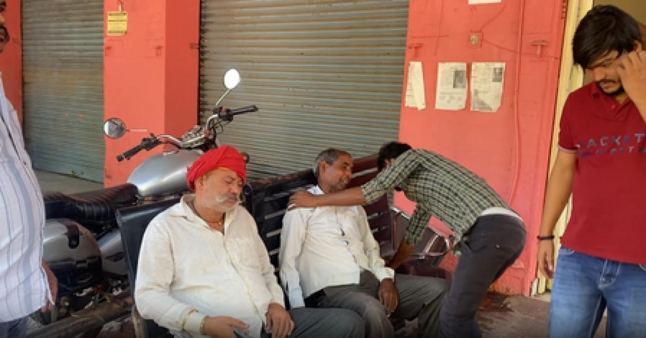 சஹாரன்பூரில் கார் விபத்து; 3 இளைஞர்கள் உயிரிழப்பு, 2 பேர் கடுமையாக காயம்