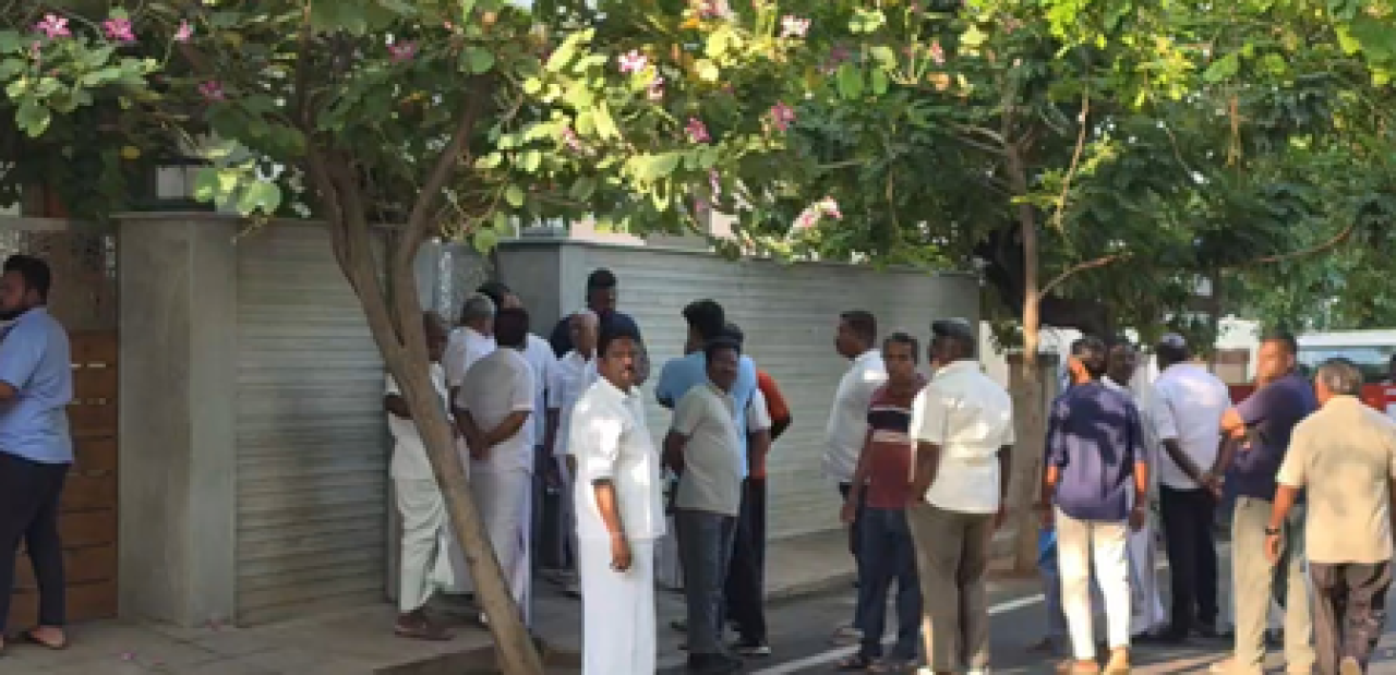 தமிழ்நாட்டில் முன்னாள் அமைச்சர் கே.என்.நேஹ்ரு வீட்டில் திடீர் சோதனை