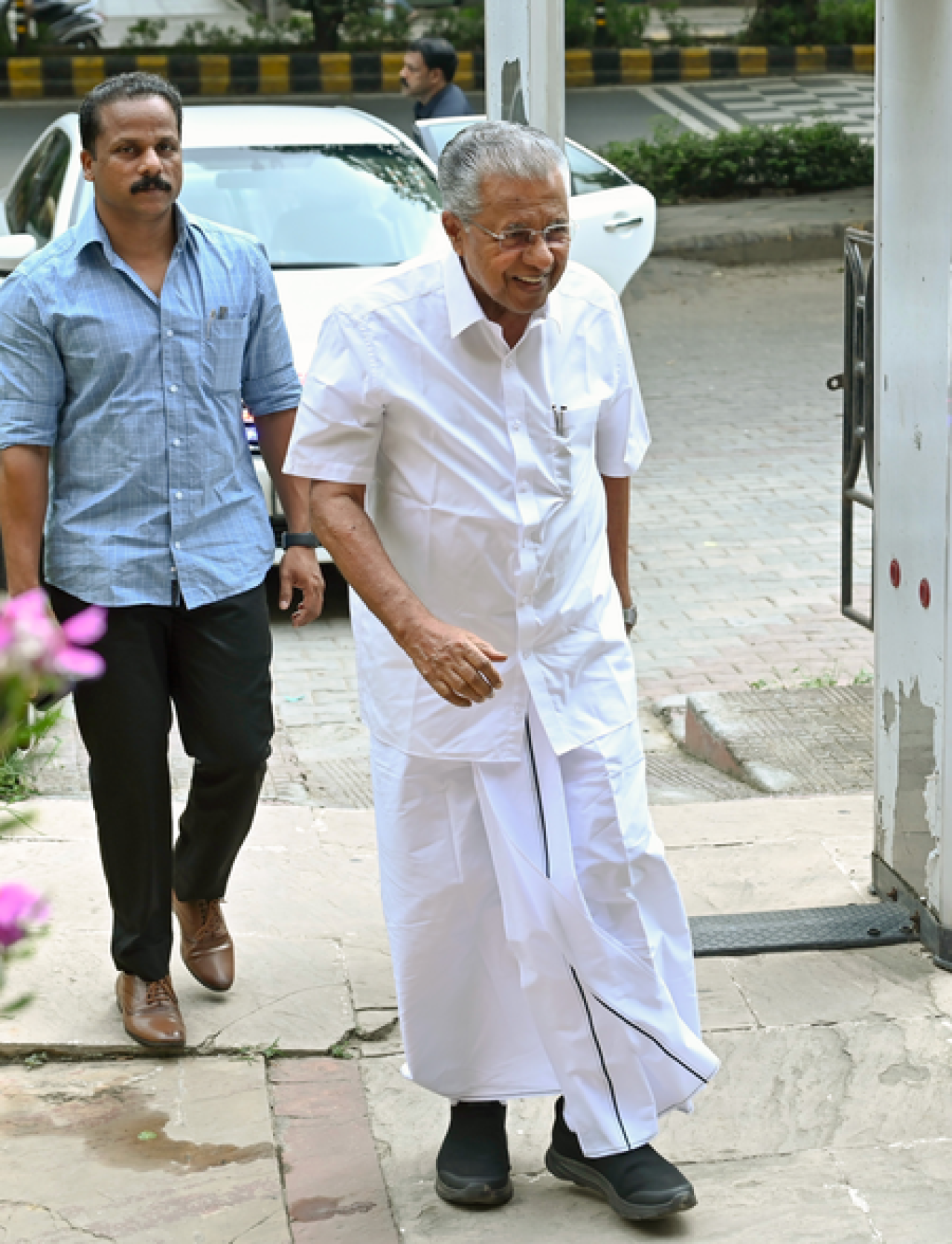 பினராயி விஜயனின் குடும்பத்திற்கு எதிரான வழக்கில் உச்ச நீதிமன்றம் விசாரணை நடத்துகிறது